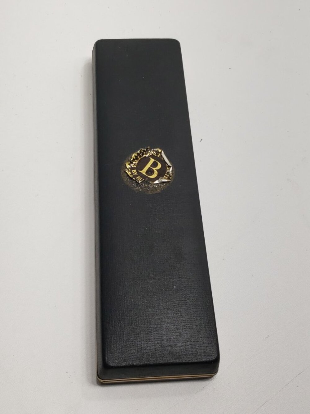 Vintage 1974 Bulova Sabre Slim Elegance Manual Wind Dress Watch w/ Case - Picture 16 of 16